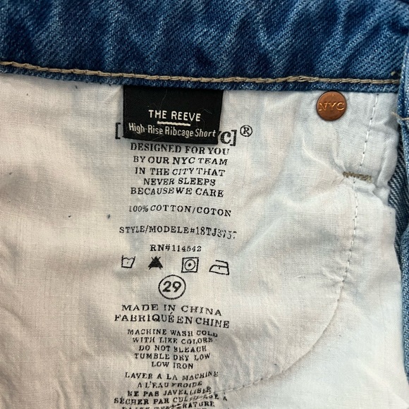 NWT Blank NYC Fresh as a Daisy Floral Pattern The Reeve High-Rise Ribcage Shorts - Picture 13 of 13